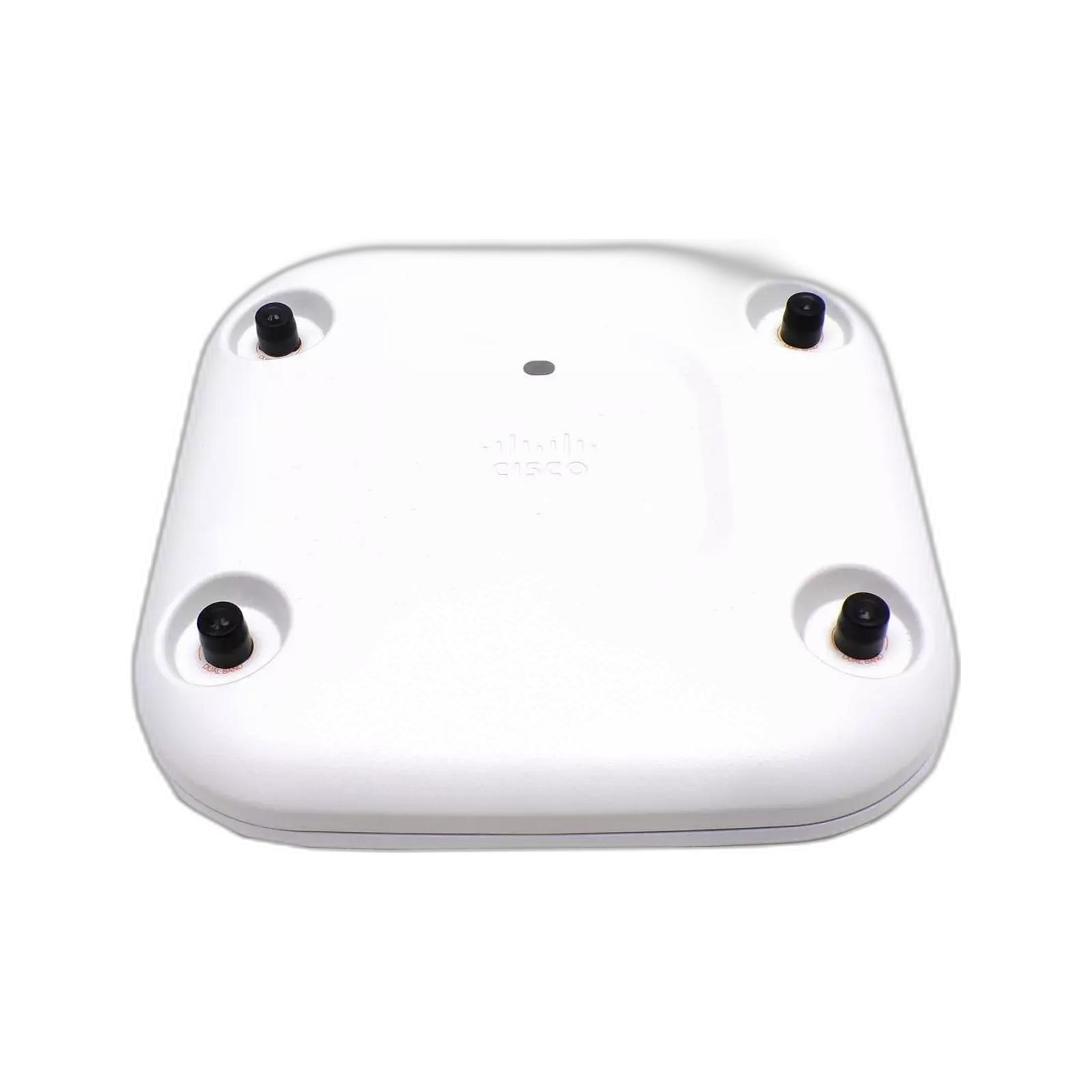 Cisco AIR-AP2702E-UXK9 802.11ac CAP w/CleanAir; 3x4:3SS;Ext Ant; Universal